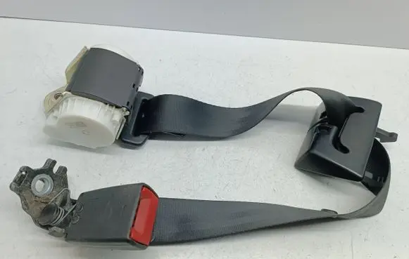 Ford Focus Middle seatbelt (rear) 34085717B WX335 33037142D