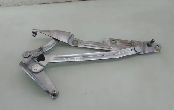 Audi A8 S8 D2 4D Tailgate/trunk/boot hinge
