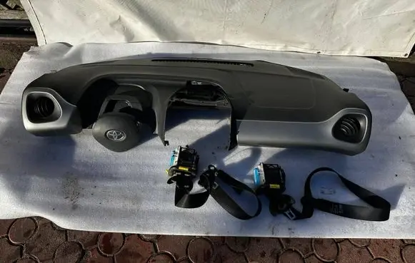 Toyota Aygo AB40 Radio/GPS head unit trim 201509111131 ABC152541068 0P2622