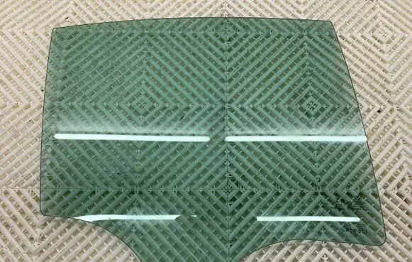 BMW 5 G30 G31 G38 Rear door window glass 