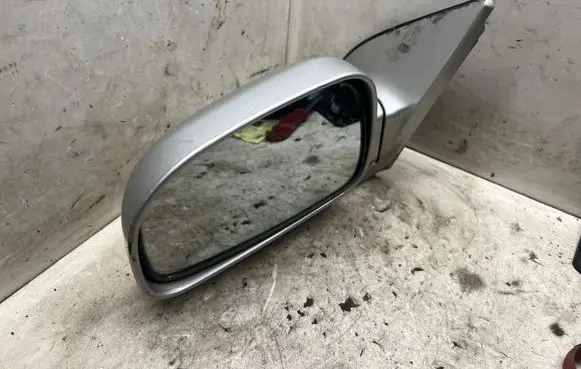 Front door electric wing mirror