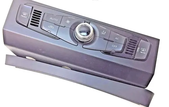 Audi A5 8T 8F Climate control unit 8K2820043Q