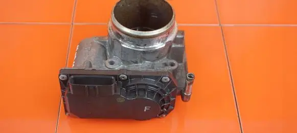 Mazda 6 Throttle body valve SH01136B0 SH01