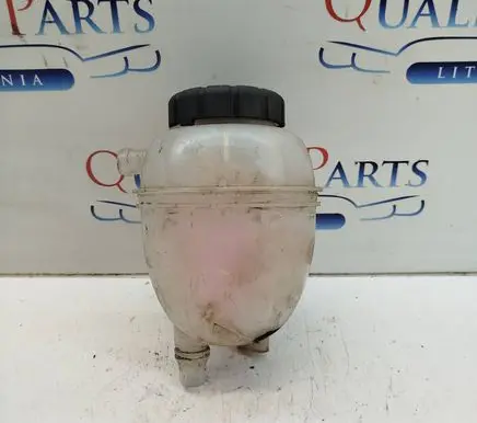 Mercedes-Benz C W205 Coolant expansion tank/reservoir