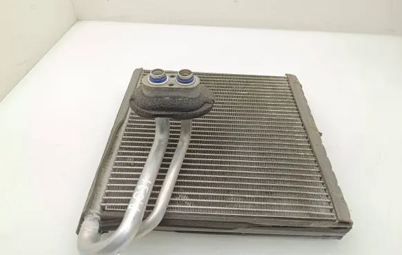 Air conditioning (A/C) radiator (interior)