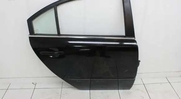 KIA Magentis Rear door