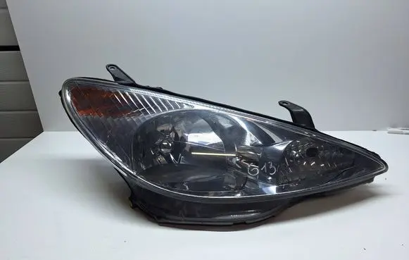 Toyota Previa (XR30, XR40) II Headlight/headlamp 28132