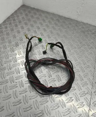 Volkswagen Golf VII USB socket connector 8V0035750D 4F1035750C