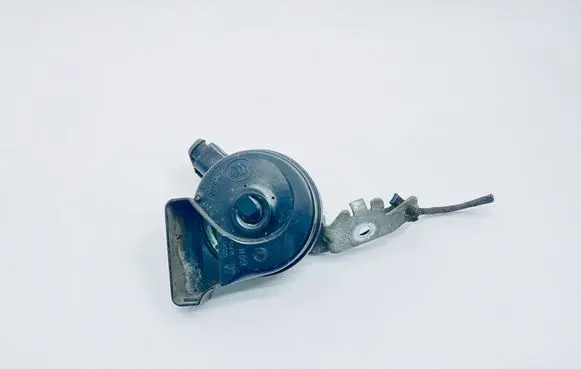 Volkswagen PASSAT B7 Horn signal 0055307 E355307
