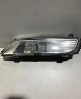 Volkswagen PASSAT B7 Front fog light 176623