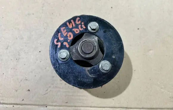 Renault Laguna III Water pump 8200357354D