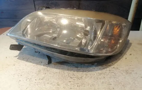Opel Zafira A Headlight/headlamp 90582021