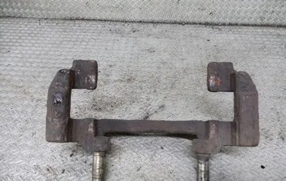 Ford Focus Front Brake Caliper Pad/Carrier 