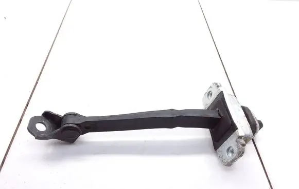 Opel Antara Rear door check strap stopper