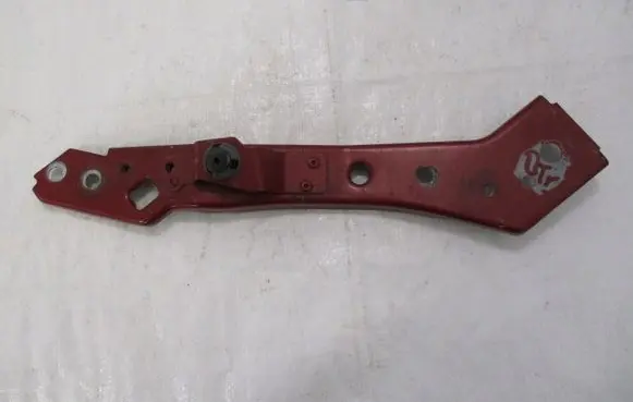 Renault Megane III Fender mounting bracket 6251206D