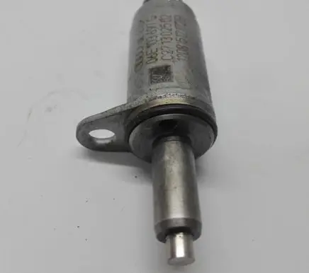 Audi A8 S8 D4 4H Camshaft vanos timing valve 06E103697G