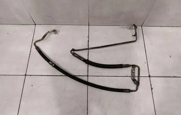 Mercedes-Benz SL R230 Power steering hose/pipe/line A2304663581