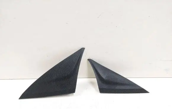 Front door high frequency speaker