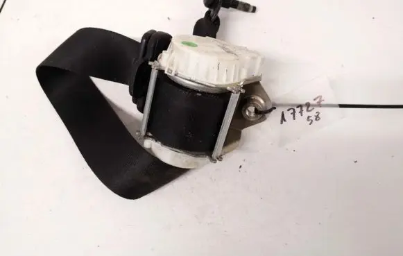 Ford Focus Front seatbelt 4m51a61294ak 4m51-a61294-ak