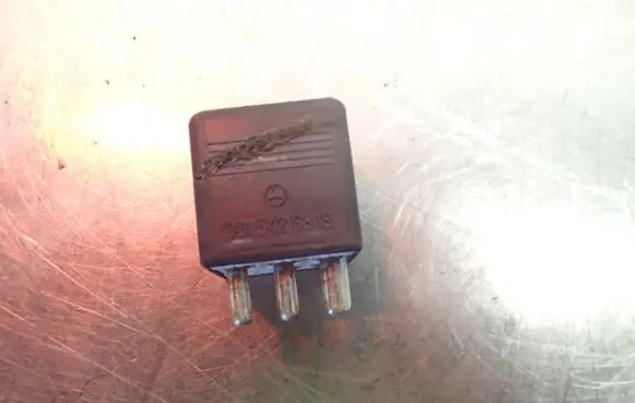 Mercedes-Benz E W124 Other relay 0015426819