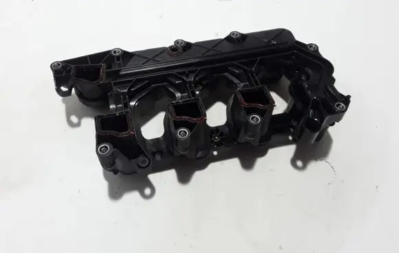 Peugeot 2008 II Rocker cam cover 9827622780