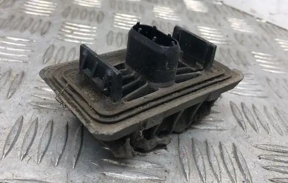 BMW 5 E60 E61 Jacking socket point 7065919