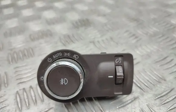 Buick Encore I Light switch 95297429