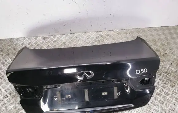 Infiniti Q50 Tailgate/trunk/boot lid