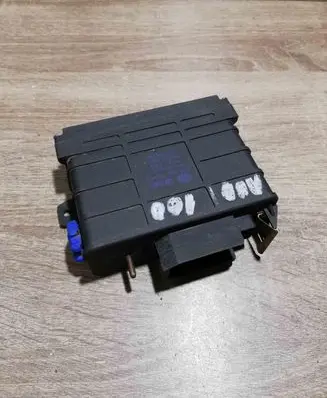 Audi 100 200 5000 C3 Engine control unit/module ECU 5DA00477303 811907397A