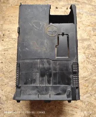 Citroen C4 Grand Picasso Battery box tray 9663615580 M04010B100