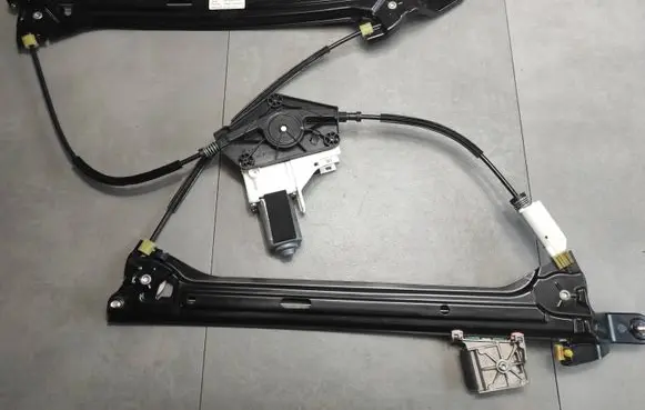 Audi A5 Sportback 8TA Front window lifting mechanism without motor 8T8837462B 12042016 1021914746111