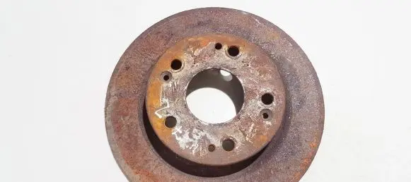 Honda Civic Rear brake disc neventiliuojamas