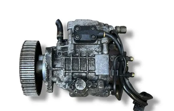 Skoda Octavia Mk1 (1U) Fuel injection high pressure pump 0460404977 038130107D
