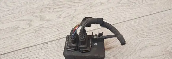 Peugeot 607 Glow plug pre-heat relay 0281003018