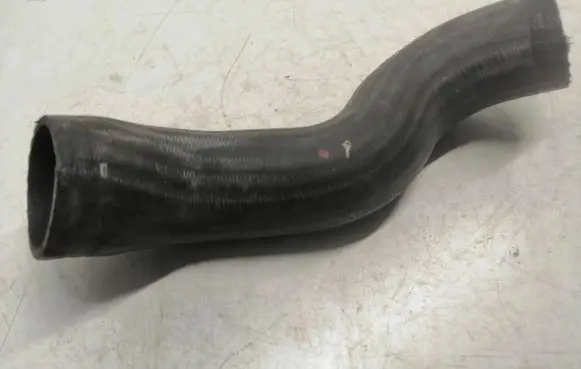 Volvo V70 Intercooler hose/pipe