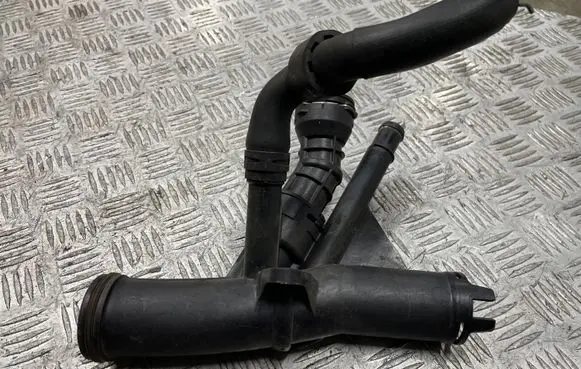 Thermostat/thermostat housing