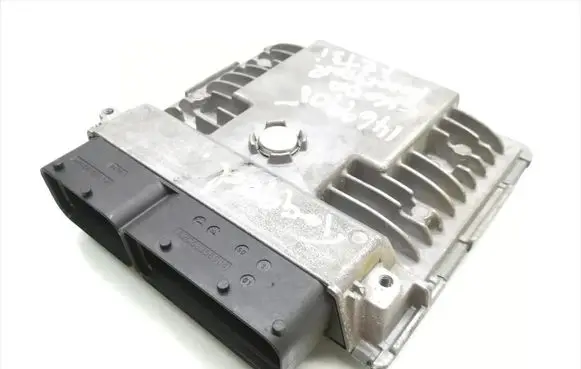 Skoda Roomster (5J) Engine control unit/module 03F906070HJ 5WP44825