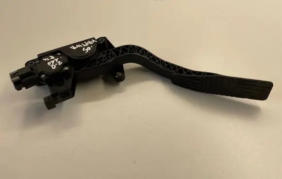 Chevrolet Captiva Accelerator throttle pedal 96625893 J06L030169