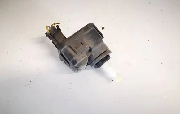 Opel Omega B1 Headlight level adjustment motor 00728230 007282-30