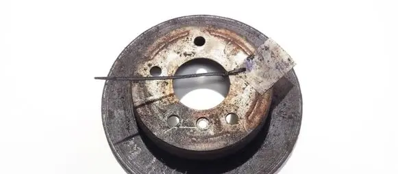 Mercedes-Benz Vaneo W414 Rear brake disc neventiliuojamas