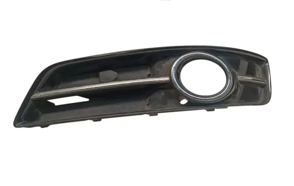 Audi A3 S3 A3 Sportback 8P Front fog light trim/grill 8P0807681AA
