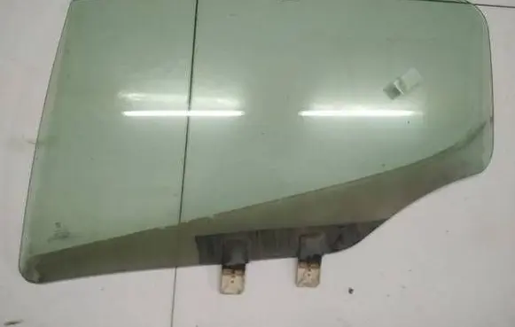 Peugeot 407 Rear door window glass AS2
