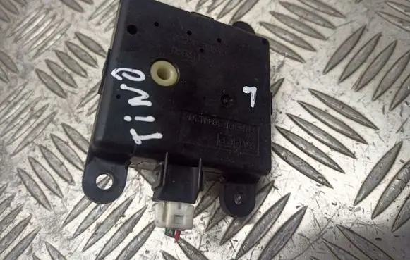 Nissan Almera Tino A/C air flow flap actuator/motor 3C27030840