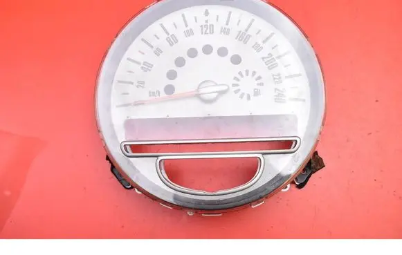 Mini One - Cooper Coupe R56 Speedometer (instrument cluster) 9136193