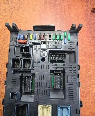 Citroen C5 Comfort/convenience module 9664059080