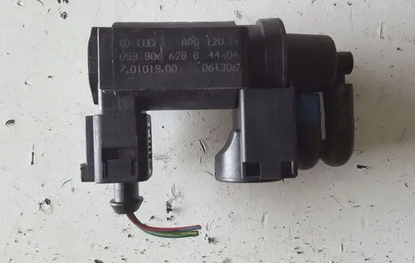 Audi A6 S6 C6 4F Turbo solenoid valve 059906628B