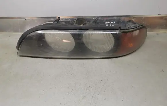 BMW 5 E39 Headlight lense 