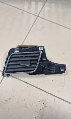 Audi A8 S8 D4 4H Dashboard side air vent grill/cover trim 4H1820901A 07989