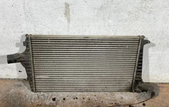 Audi A6 S6 C5 4B Intercooler air channel guide 4b0145805a