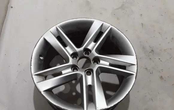 Volvo S60 R17 alloy rim 31381412